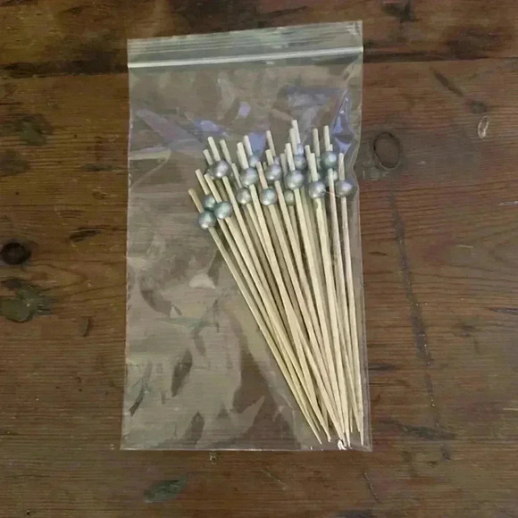 25 New 6" Wood Cocktail + Appetizer Picks with Silver Balls - Picture 4 of 4